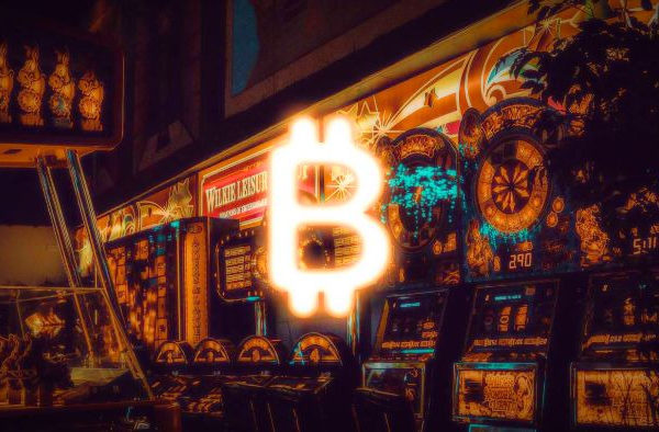 Play land based casino games with Bitcoin and get new emotions